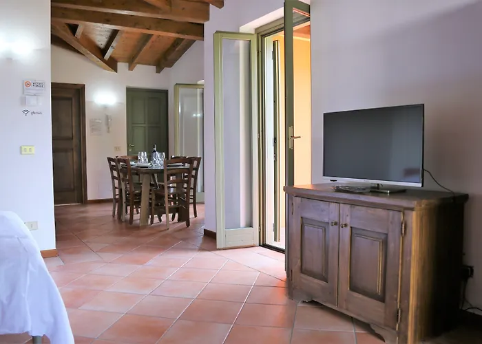 Ferrari 아파트호텔 카노비오